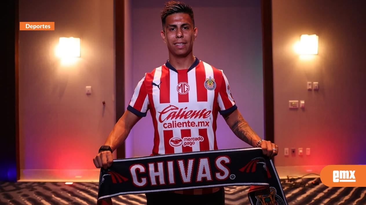 EMX-Llega-a-Chivas-Efraín-Álvarez