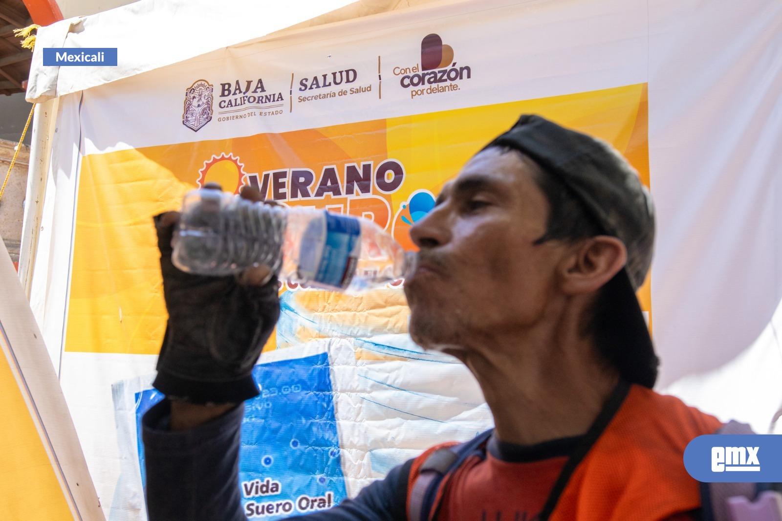 EMX-Brinda-Verano-Seguro-más-de-tres-mil-atenciones-en-punto-de-hidratación