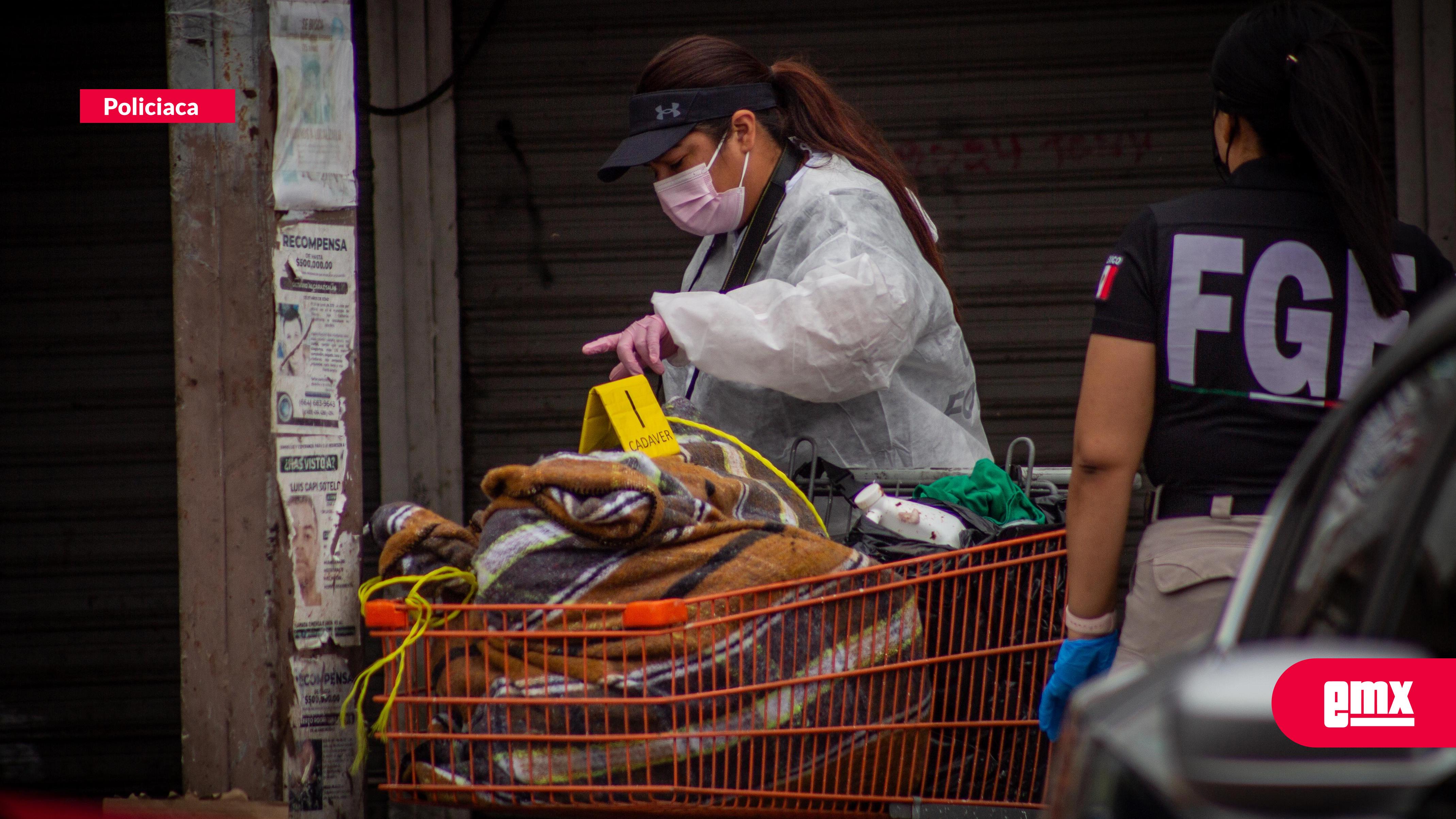 EMX-Hombre-es-detenido-por-llevar-restos-humanos-en-un-carrito-de-mandado-en-Zona-Centro