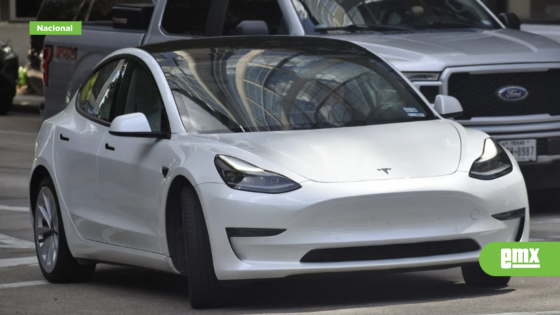 EMX-Adulto-mayor-muere-tras-ser-atropellado-por-un-Tesla-en-Nuevo-León
