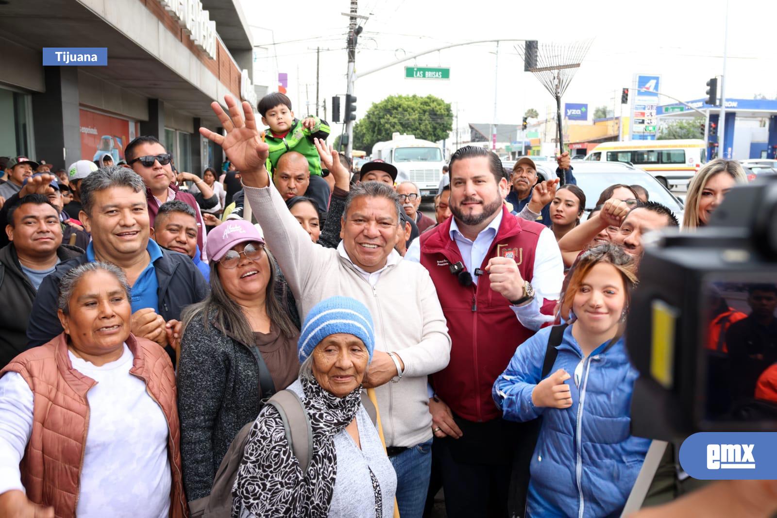 EMX-Recorre-Ismael-Burgueño-colonias-beneficiadas-con-el-programa-‘Tijuana,-Ciudad-Limpia’