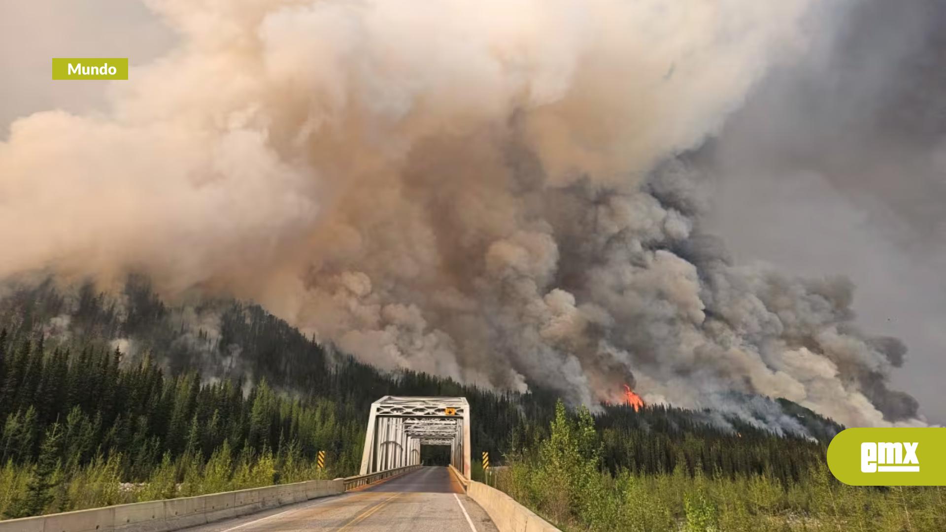 EMX-Canadá-en-llamas:-incendios-forestales-obligan-a-evacuar-a-más-de-27-mil-personas