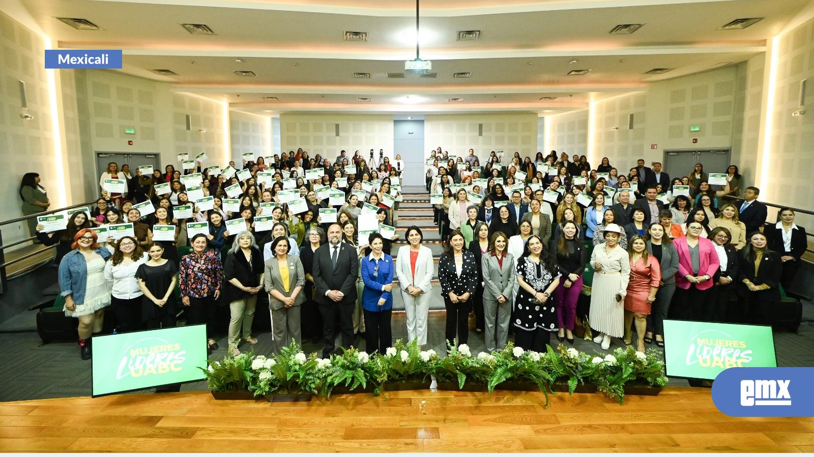EMX-Culmina con éxito la primera generación del programa Mujeres Líderes UABC 2025