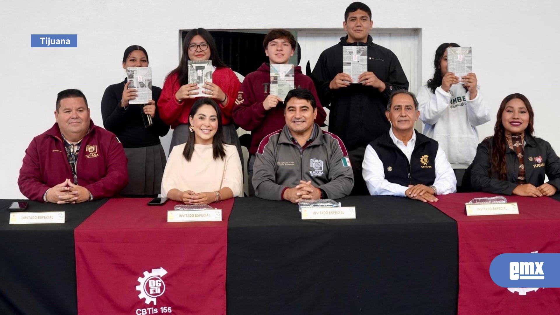 EMX-Entrega-XXV-Ayuntamiento-de-Tijuana-más-de-700-libros-de-literatura-y-cultura-general-a-estudiantes-del-CBTIS-155