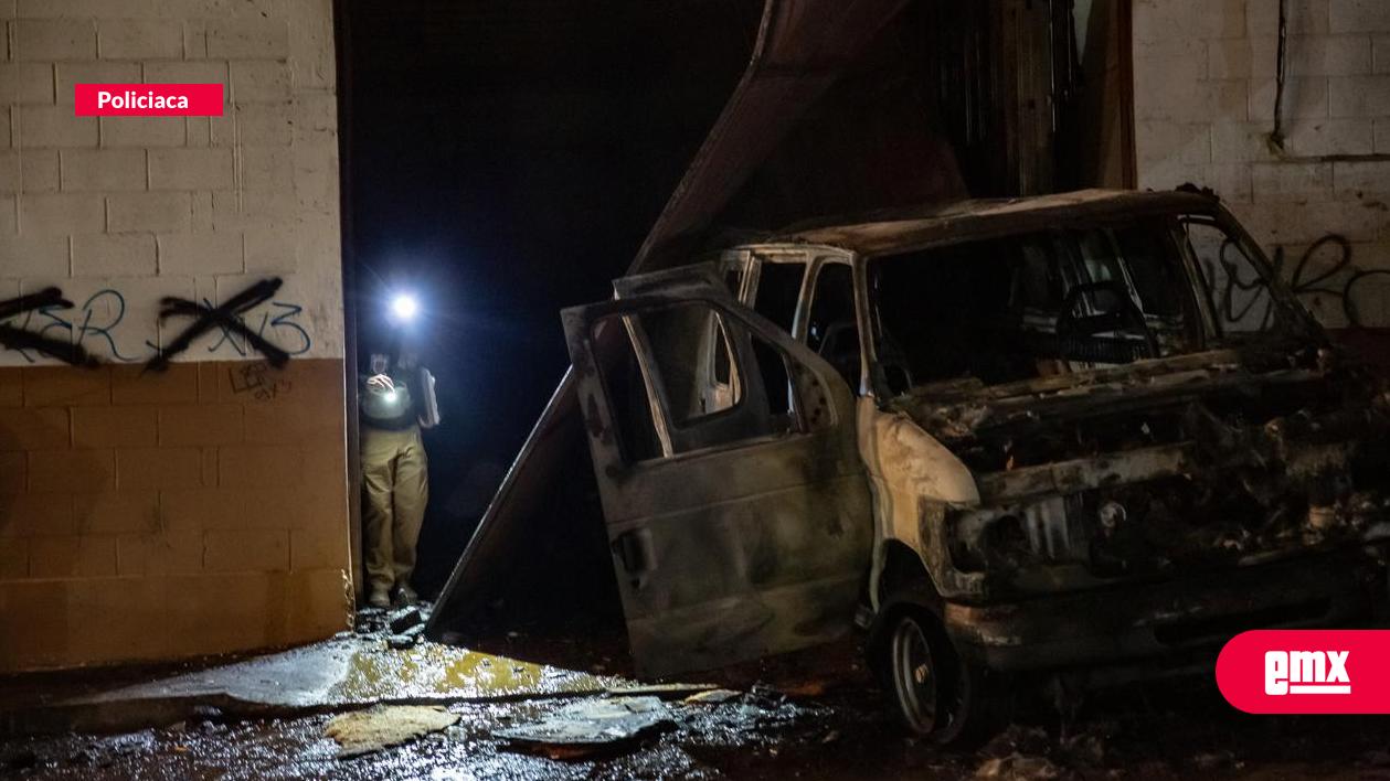 EMX-Incendio-consume-bodega-en-la-colonia-Libertad-Parte-Alta