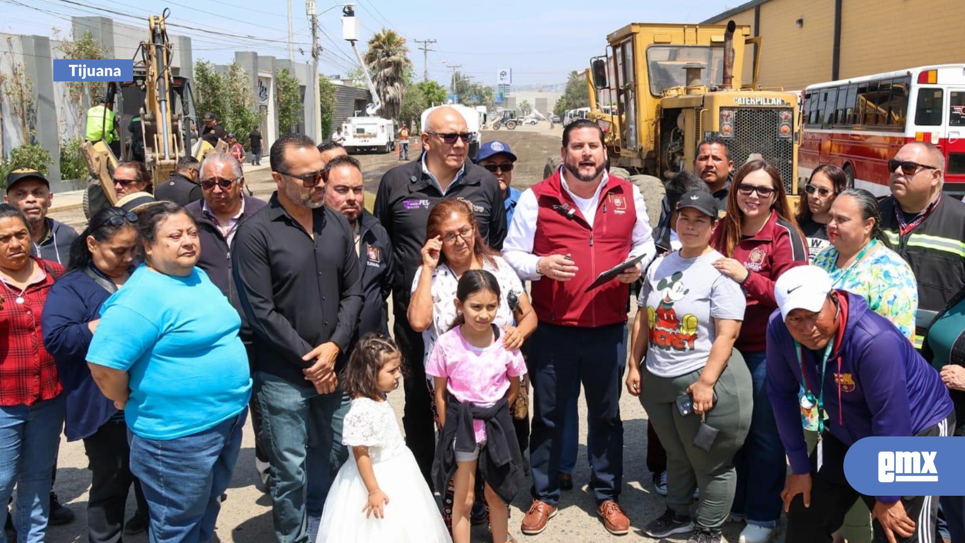EMX-Lleva-Gobierno-Municipal-obras-al-corazón-de-las-comunidades-con-programa-ˈTijuana-Ciudad-Limpiaˈ