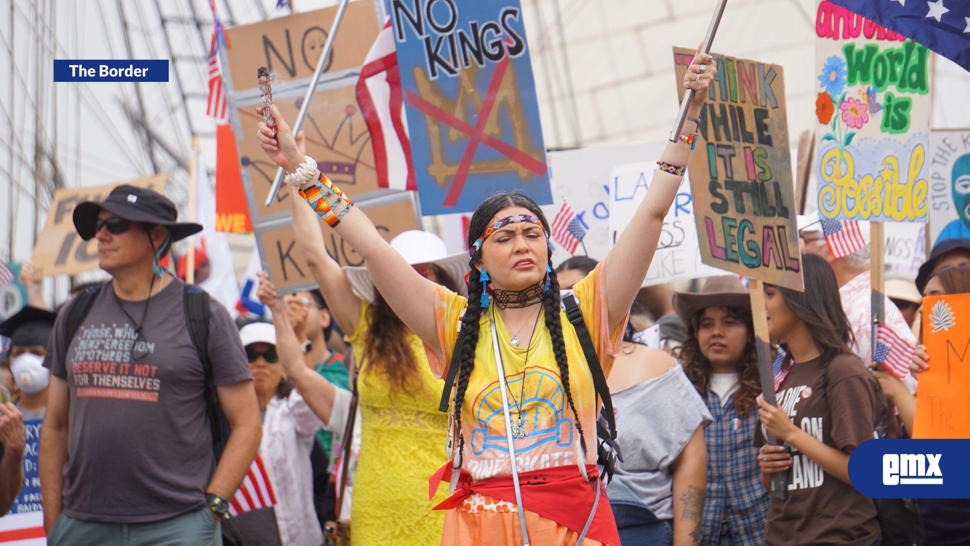 EMX-Miles-se-unen-a-la-marcha-"No-Kings"-en-San-Diego,-California
