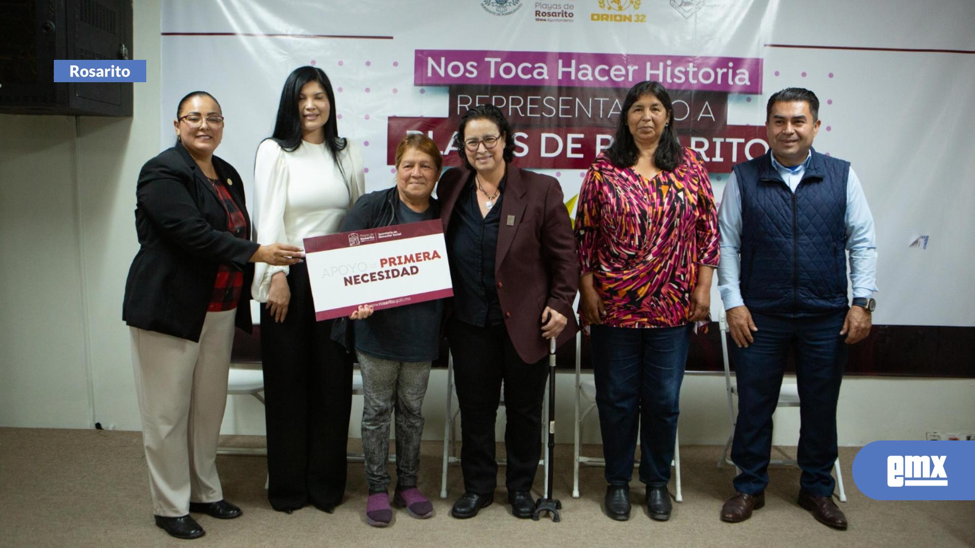 EMX-Rocio Adame entrega apoyos a 46 familias rosaritenses