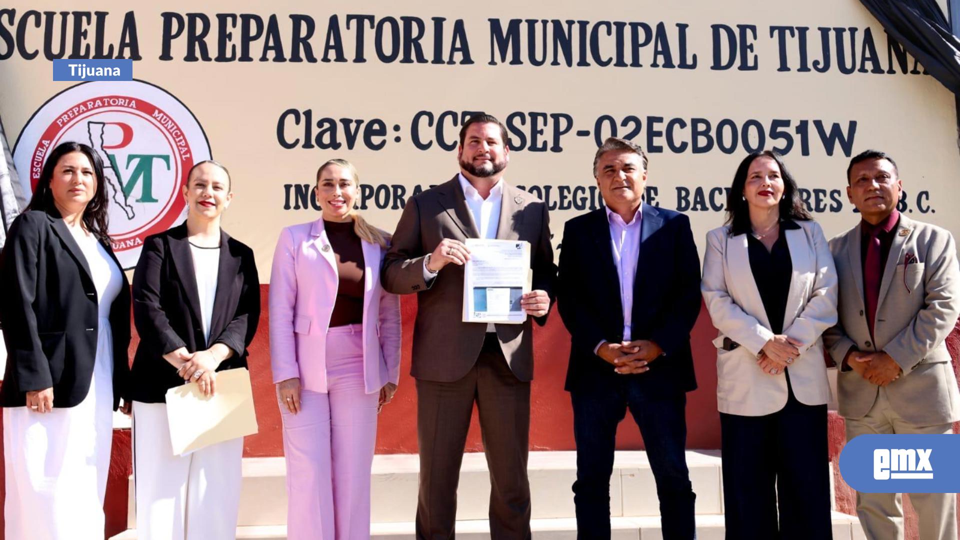 EMX-Incorpora-gobierno-de-Ismael-Burgueño-la-Preparatoria-Municipal-Manuel-Gómez-Morín-al-Sistema-Educativo-Público