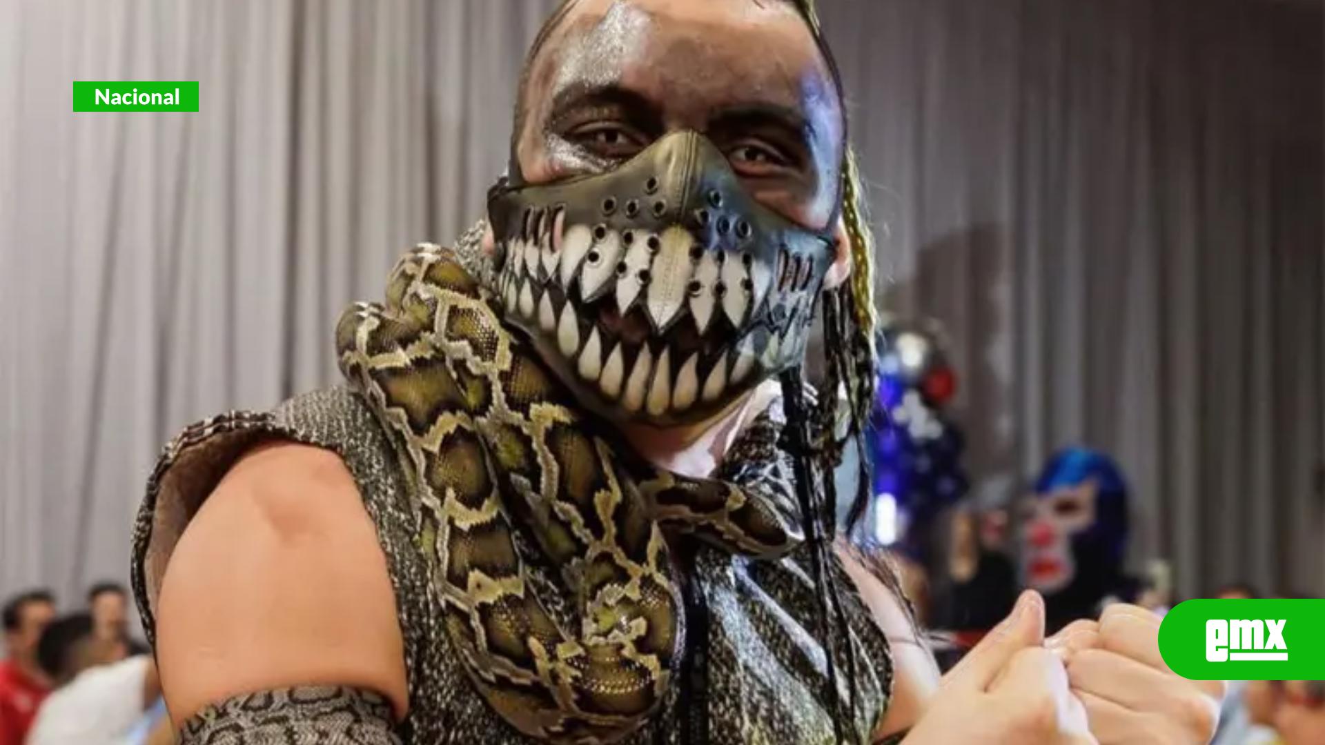 EMX-Luchador-‘Engendro’-denuncia-robo-de-su-pitón-en-Monterrey