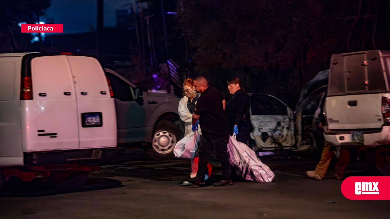 EMX-Localizan cuerpo calcinado dentro de un auto en la colonia Herrera
