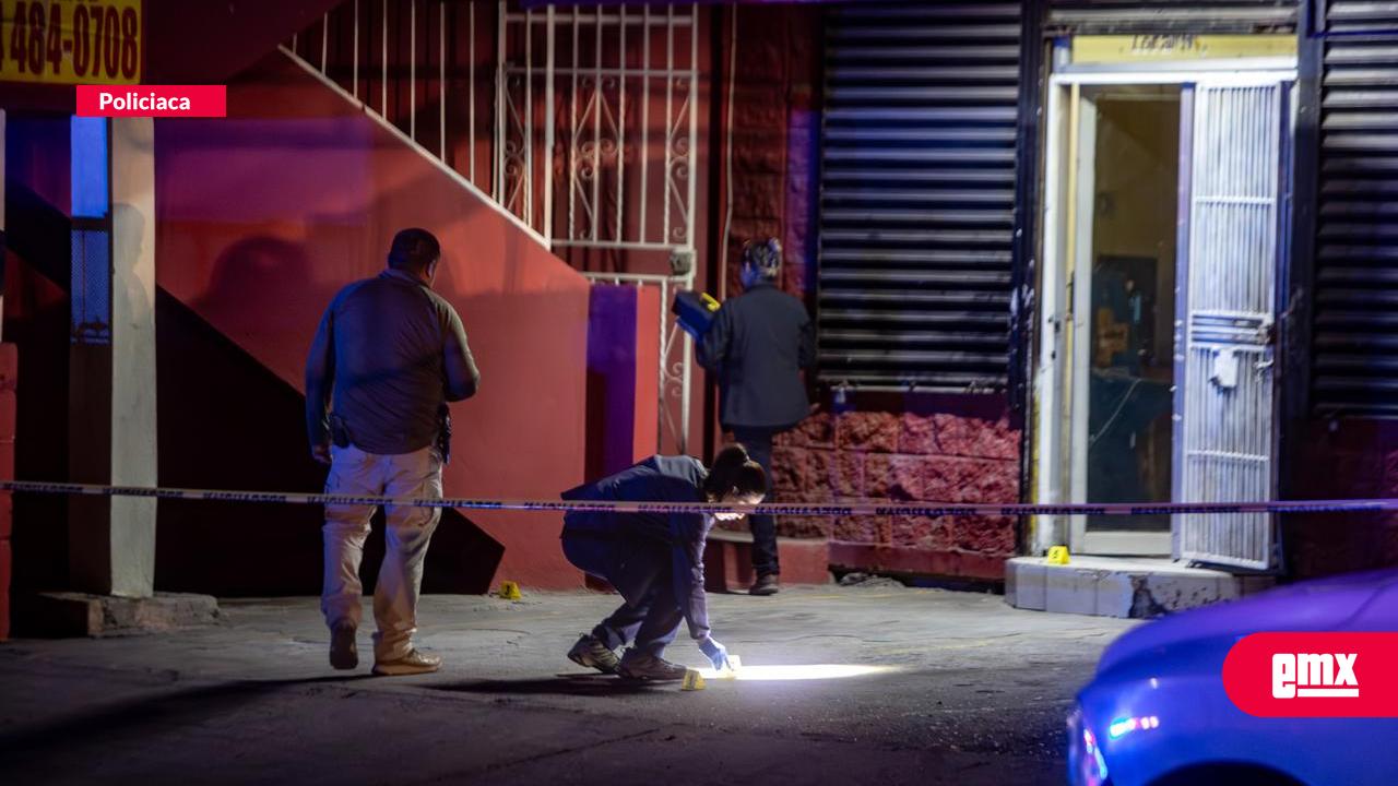 EMX-Balean-a-hombre-en-tienda-de-abarrados-con-maquinitas-tragamonedas;-hay-detenidos