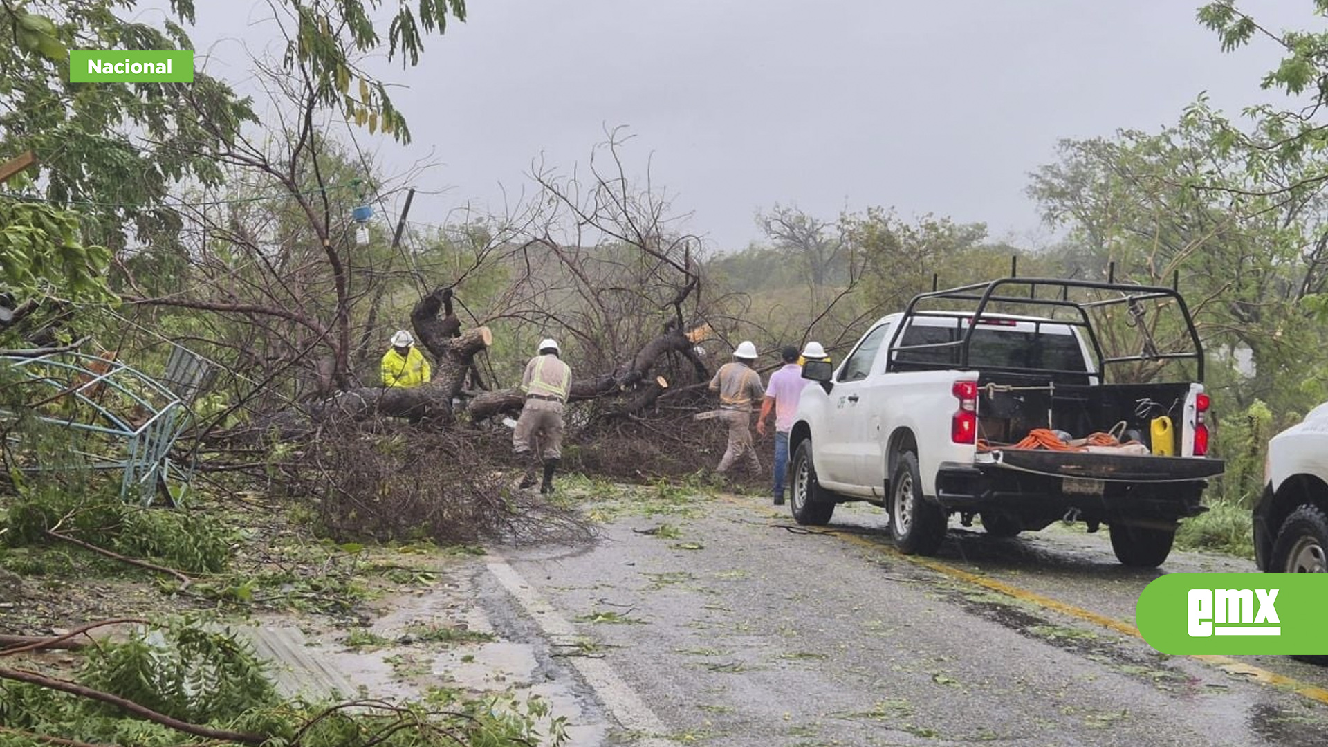 EMX-Erick-azotó-Oaxaca-y-ahora-se-abre-paso-en-tierra-por-Guerrero-como-huracán-categoría-1