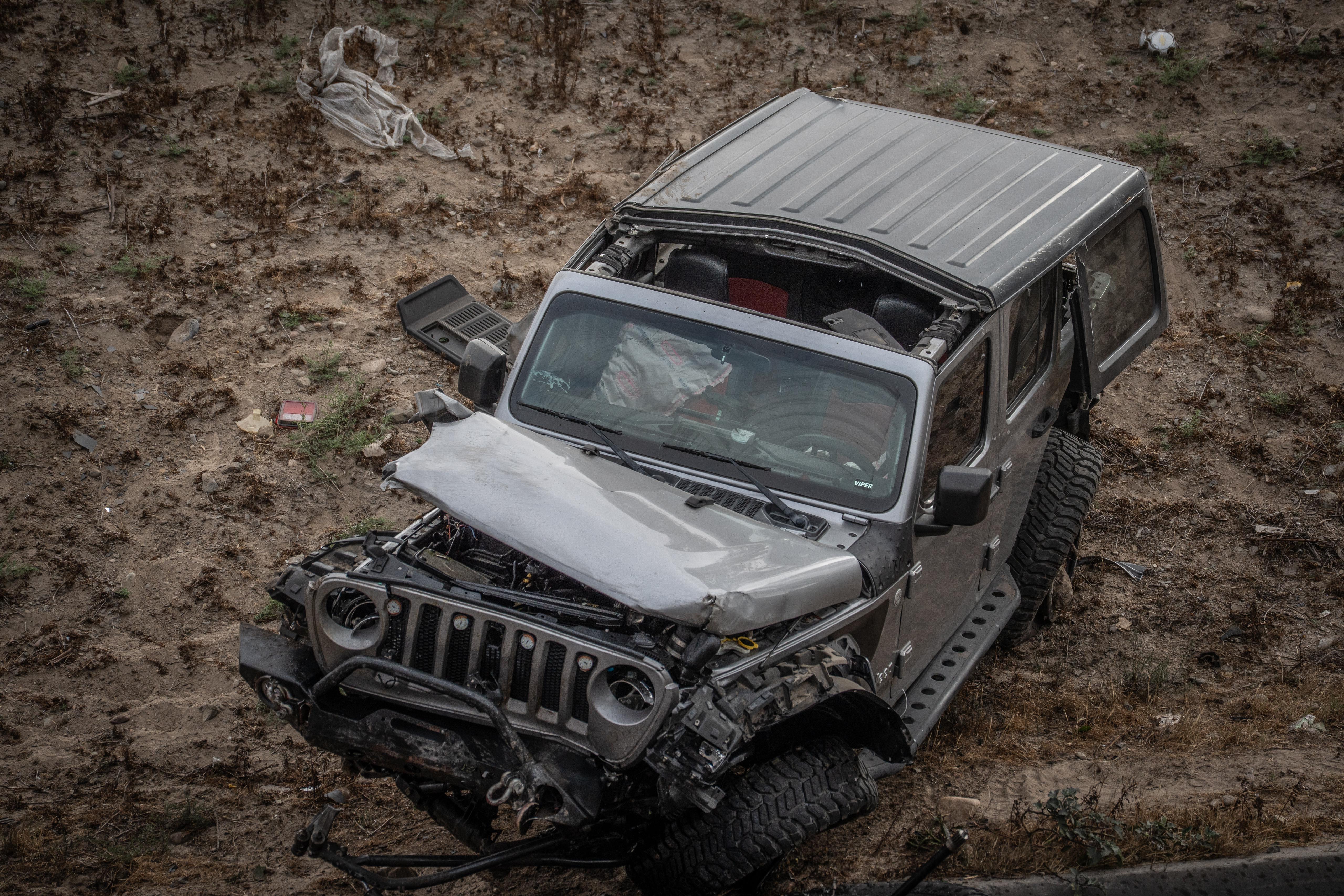 EMX-Conductor-de-Jeep-choca-contra-Pick-Up-y-se-da-a-la-fuga