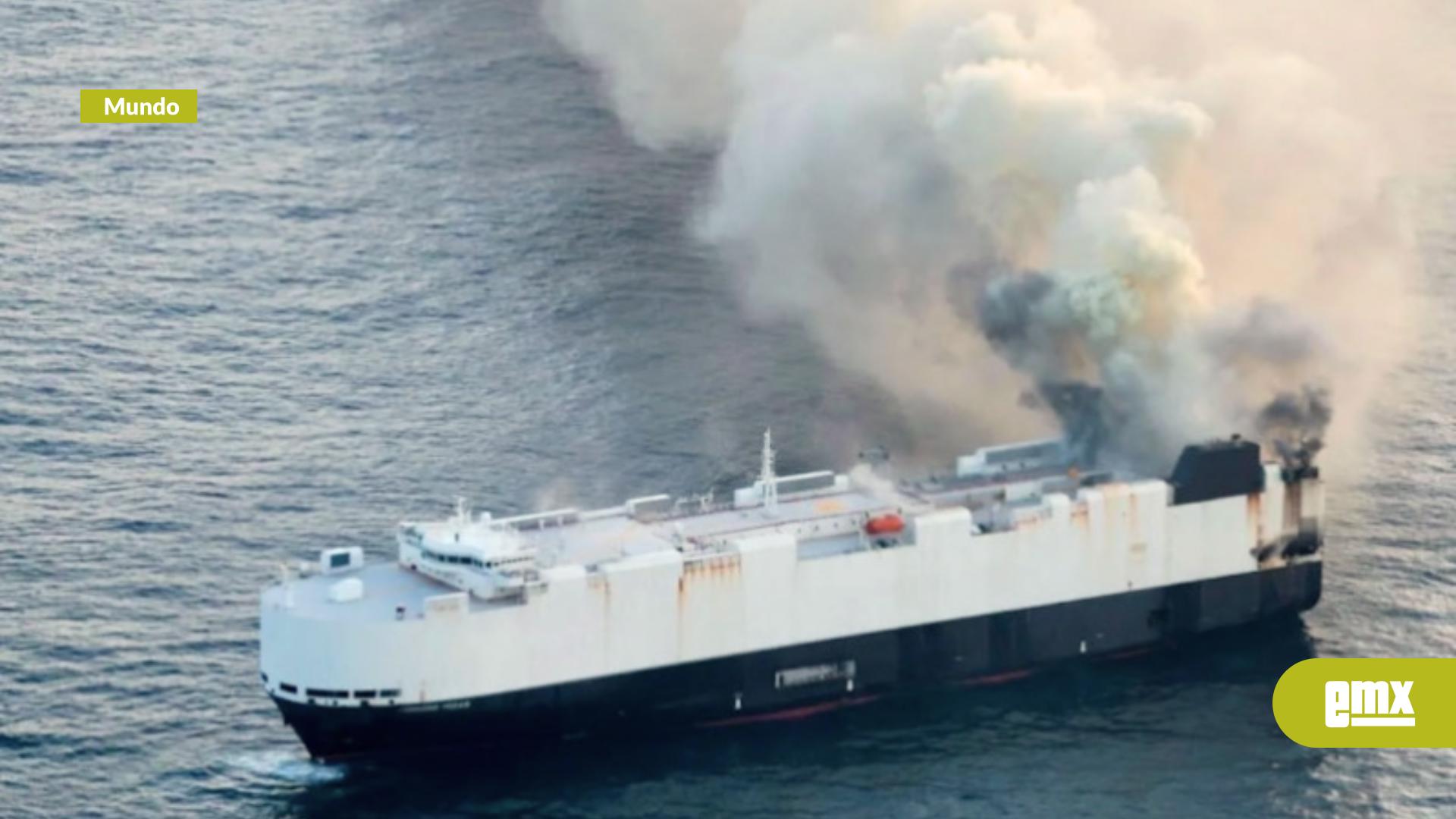 EMX-Se-hunde-buque-con-3,000-autos-rumbo-a-México-tras-incendio-en-altamar
