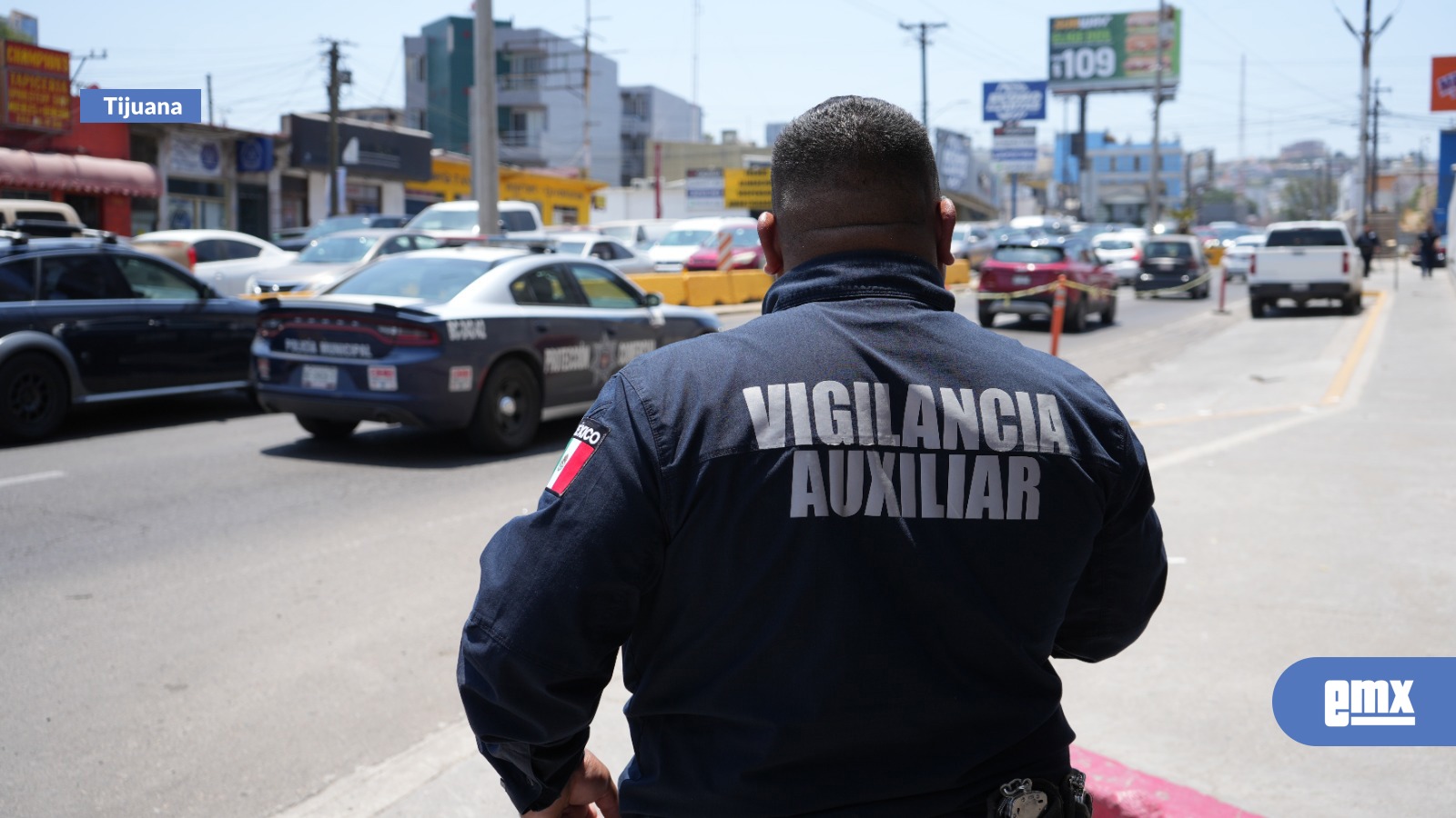 EMX-Retiran-armas-a-policías-auxiliares,-escoltas-de-particulares-y-otros,-en-Tijuana