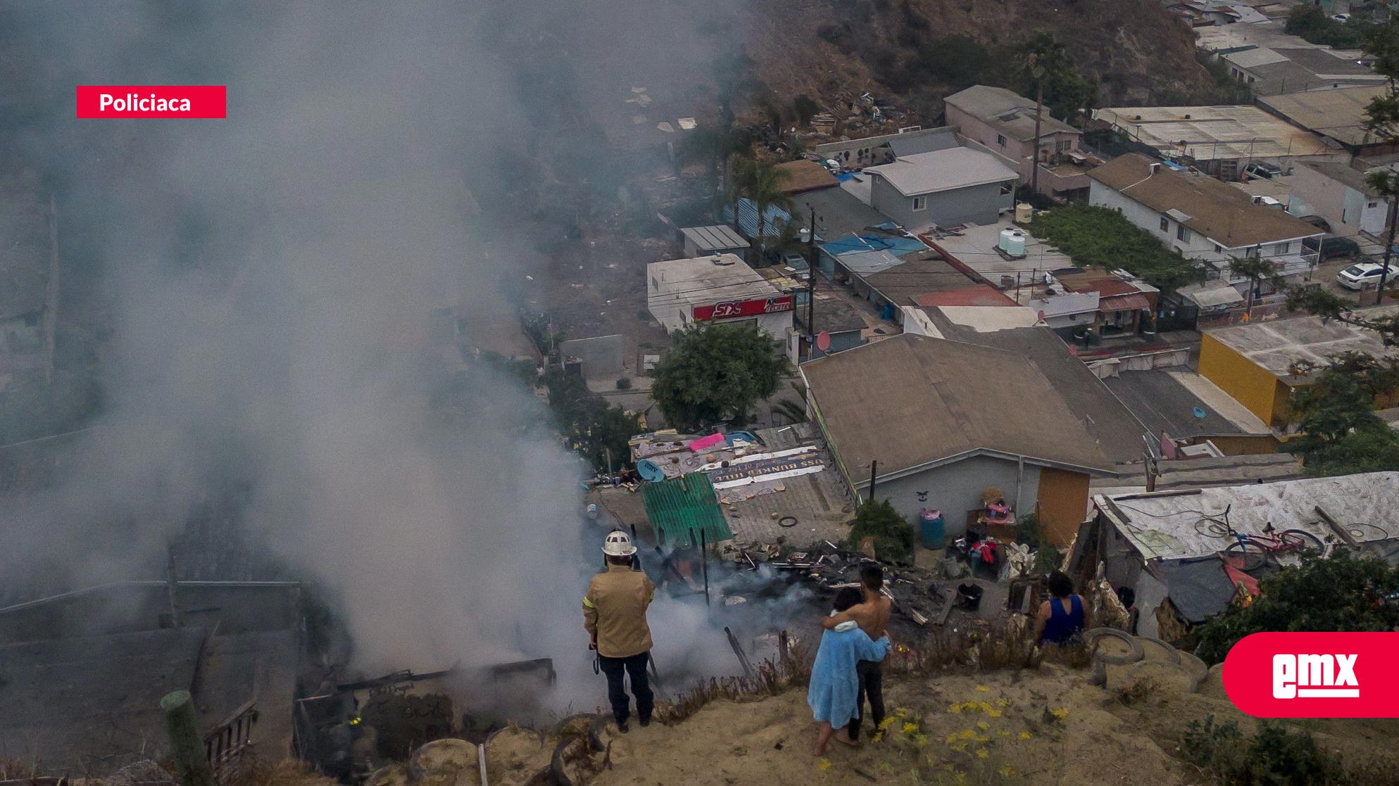 EMX-Incendio-consume-vivienda-en-Los-Laureles;-no-se-reportaron-heridos
