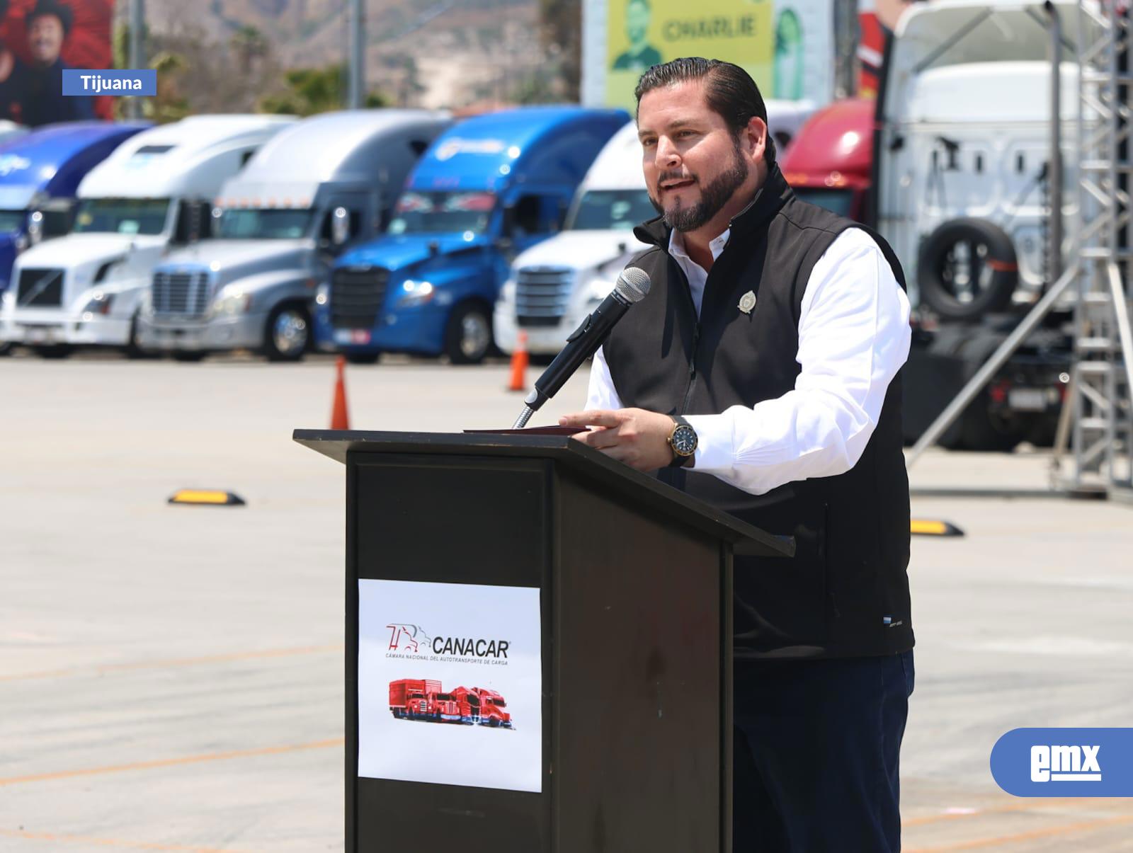 EMX-Participa-Ismael-Burgueño-en-el-banderazo-de-arranque-de-‘MT-Noroeste-Tijuana-2025’