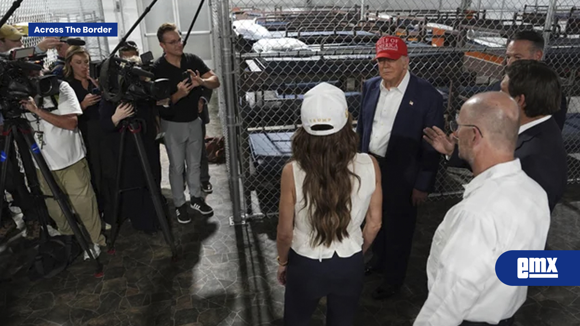 EMX-Trump-visita-centro-migratorio-rodeado-de-caimanes-en-Florida:-“Por-si-se-escapan”