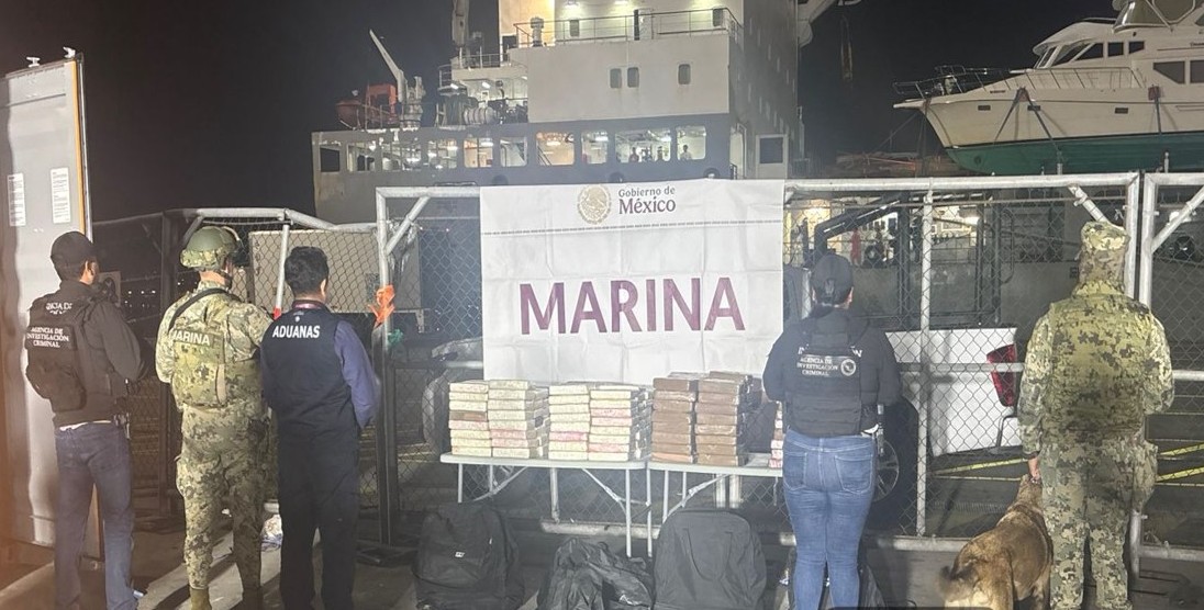 EMX-Decomisan-200-kg-de-cocaína-en-un-contenedor-en-Ensenada