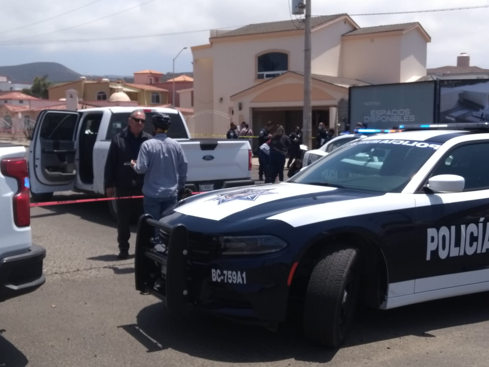 EMX-Matan a dos abogados en fraccionamiento Loma Dorada