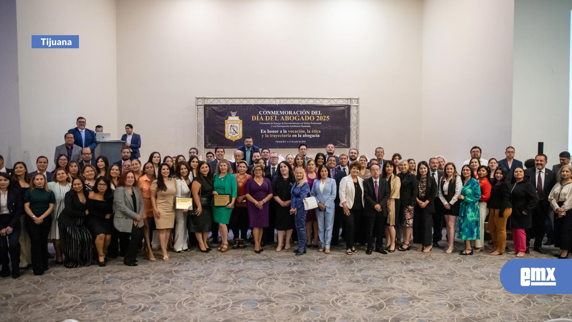 EMX-Conmemoran-a-abogados-destacados-en-el-día-del-abogado