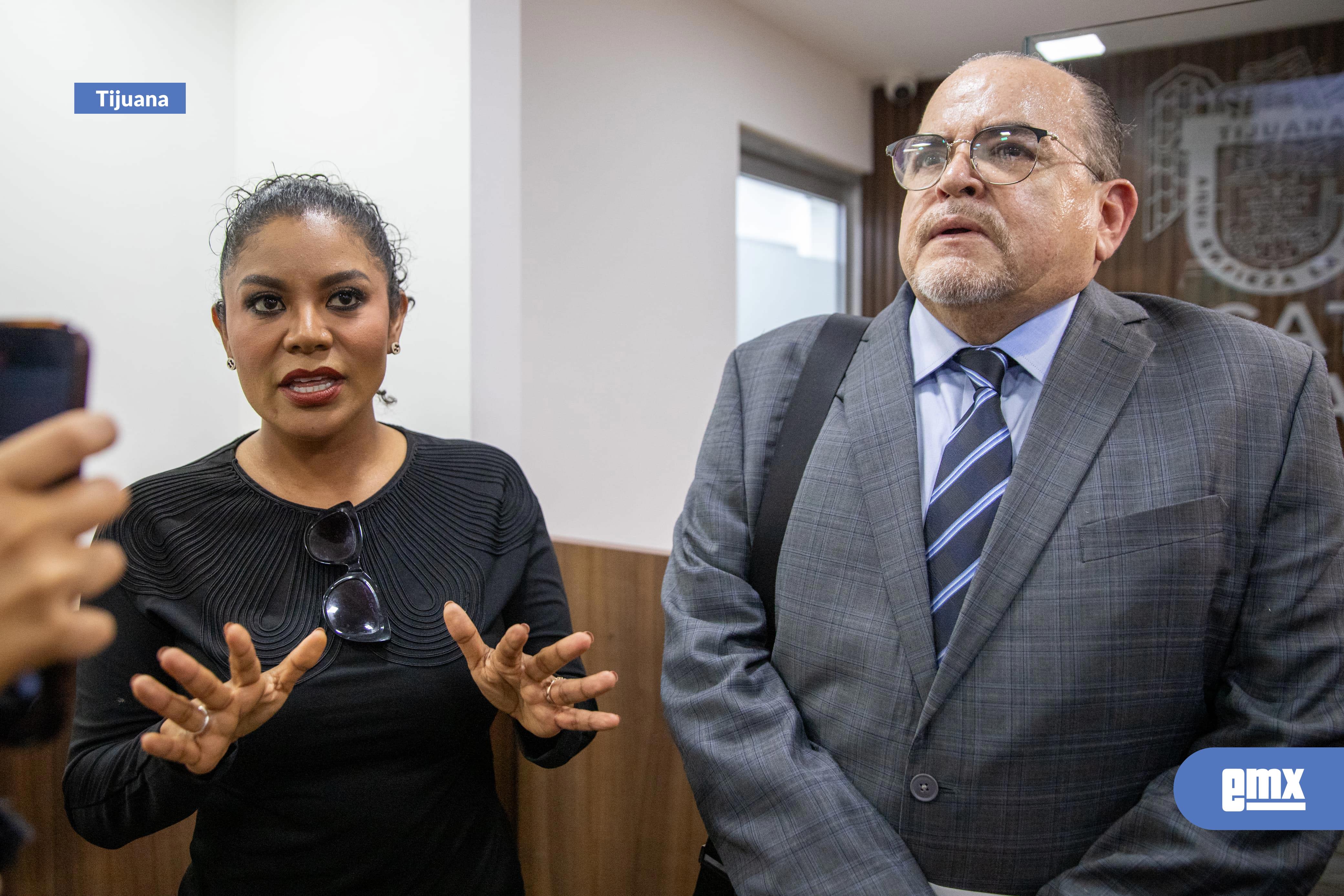 EMX-Montserrat-Caballero-acude-a-comparecer-ante-la-Sindicatura-Municipal-de-Tijuana