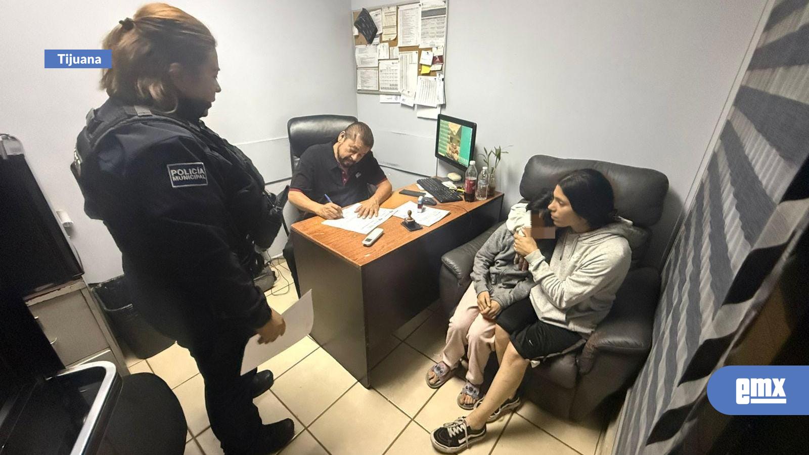 EMX-Localizan-Policías-Municipales-a-menor-de-8-años-y-la-reintegran-con-su-familia