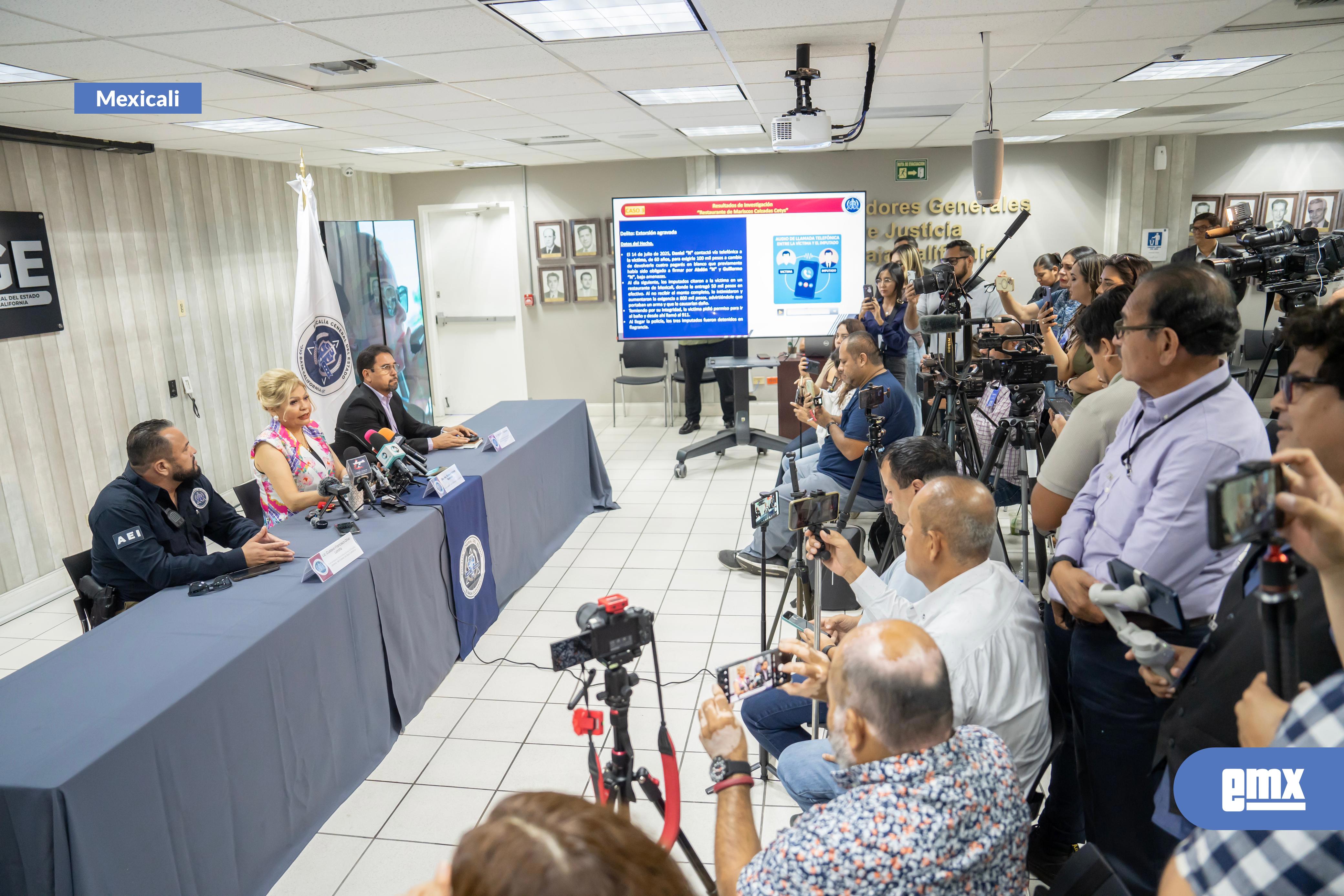 EMX-Fiscalía-detiene-a-líder-de-banda-dedicada-al-robo-y-a-un-extorsionador-que-se-hacía-pasar-por-abogado-en-Mexicali