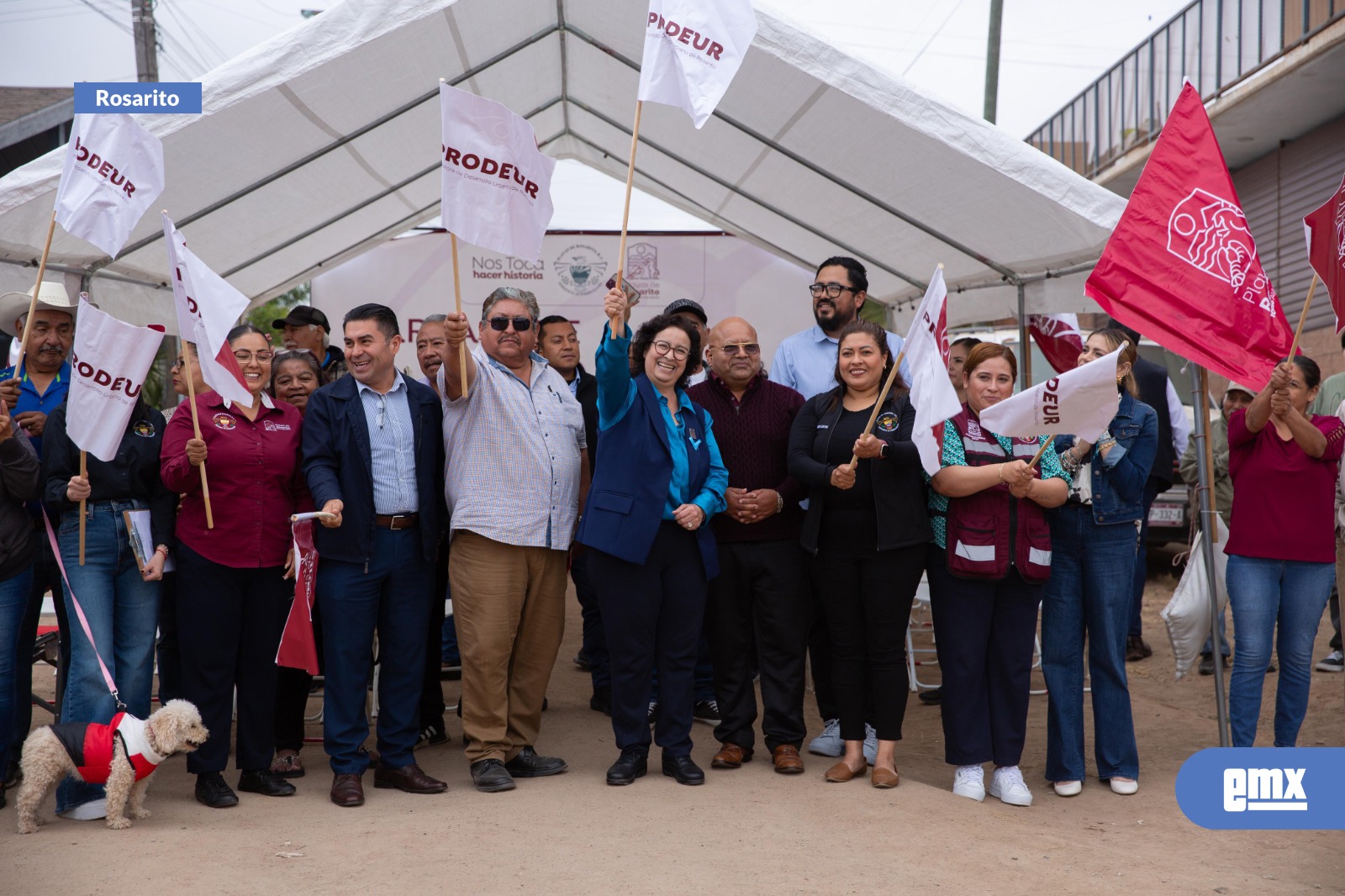 EMX-Rocio-Adame-da-el-banderazo-de-arranque-de-obra-de-pavimentación-con-concreto-hidráulico-en-la-colonia-Aztlán