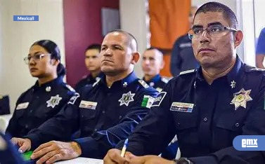 EMX-CONGRESO-DE-BC-IMPULSA-NUEVAMENTE-REFORMA-PARA-QUE-POLICIAS-USEN-ARMAS-FUERA-DE-HORARIO-LABORAL