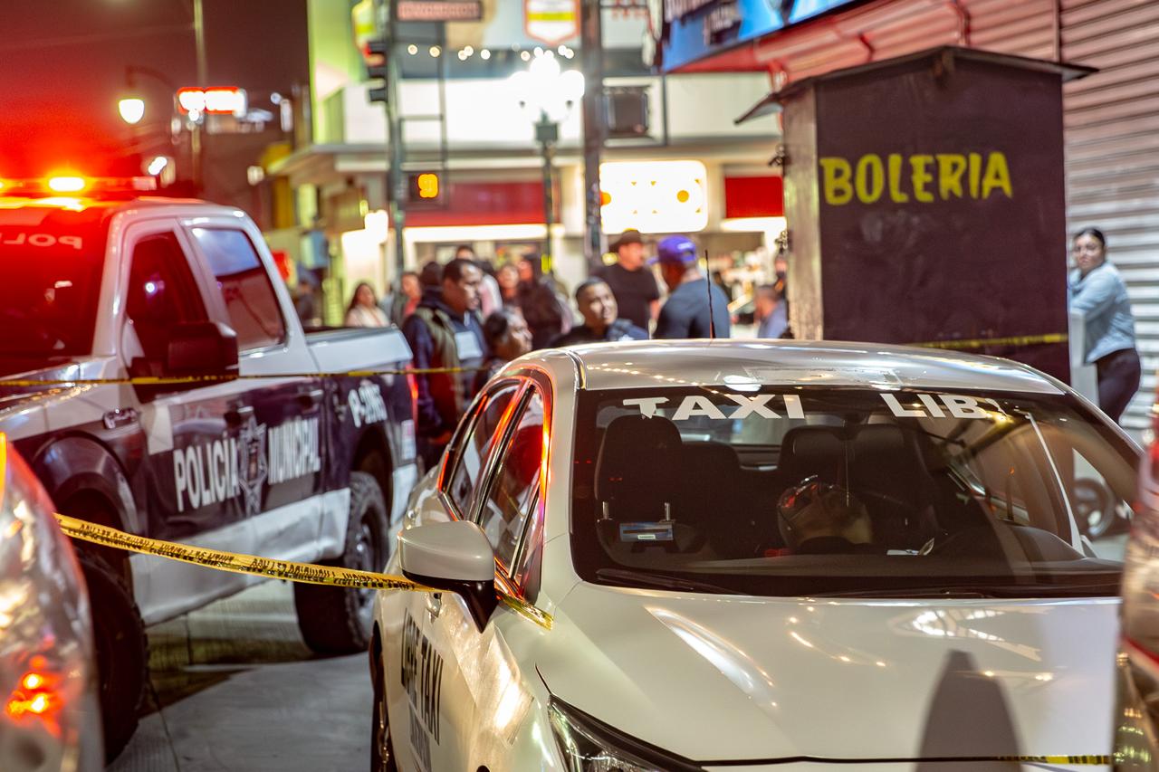 EMX-Muere taxista en su unidad en plena Zona Centro