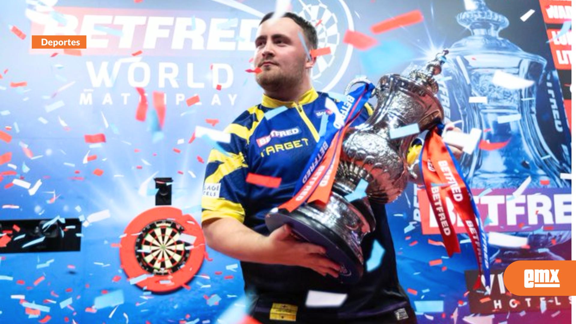 EMX-Luke Littler hace historia: gana el World Matchplay y completa la Triple Crown con solo 18 años