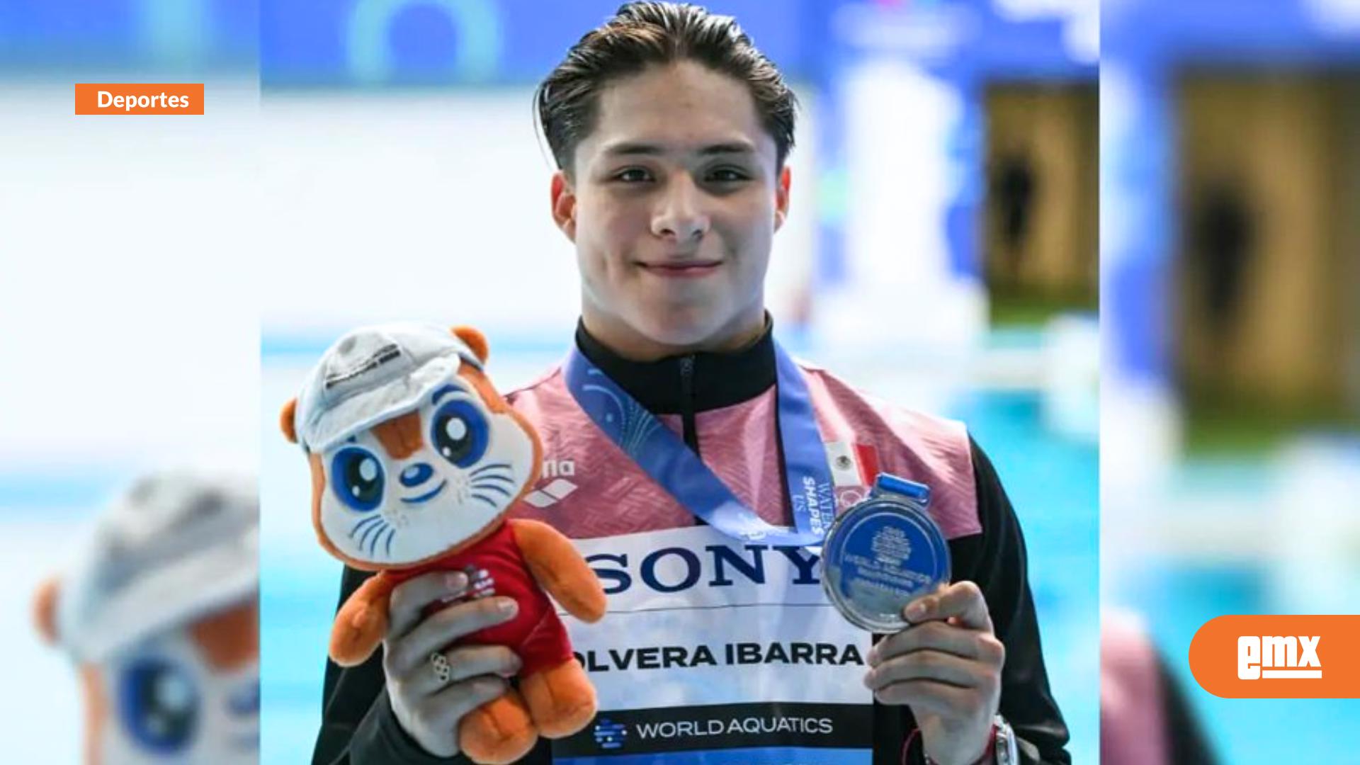 EMX-Osmar-Olvera-hace-historia-en-clavados-y-suma-su-séptima-medalla-mundial-en-Singapur-2025