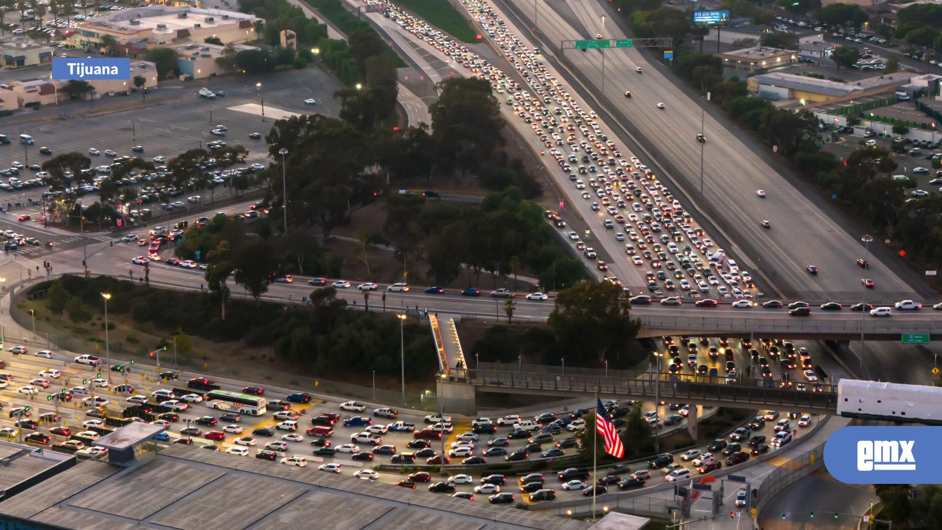 EMX-Largas-filas-para-cruzar-de-San-Diego-a-Tijuana-por-El-Chaparral