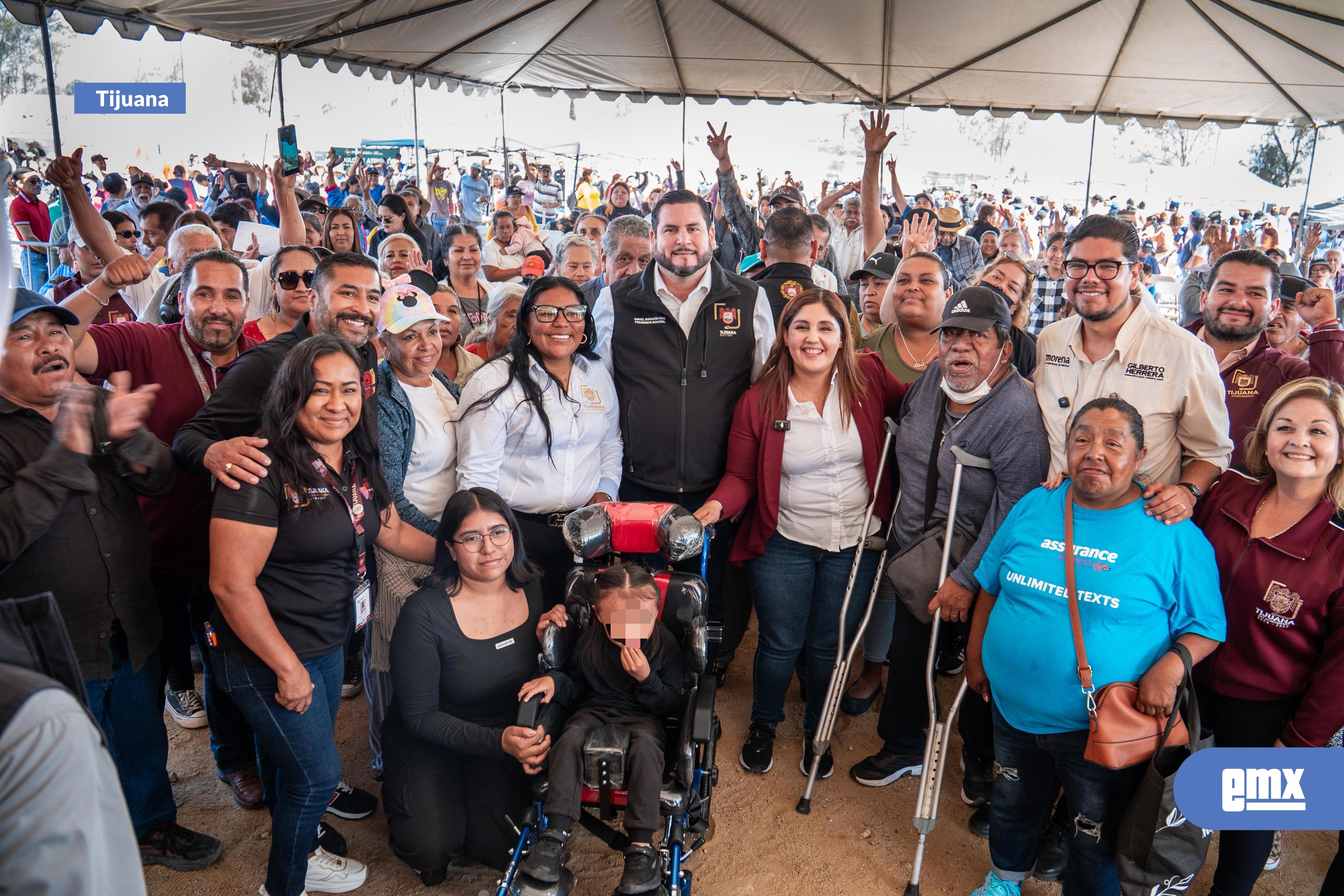 EMX-Lleva Gobierno de Ismael Burgueño servicios municipales a residentes de la Delegación San Antonio de los Buenos