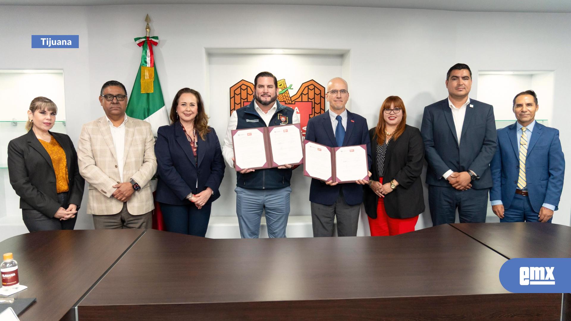 EMX-Firma-Ismael-Burgueño-convenio-de-vinculación-con-Universidad-Iberoamericana-Tijuana