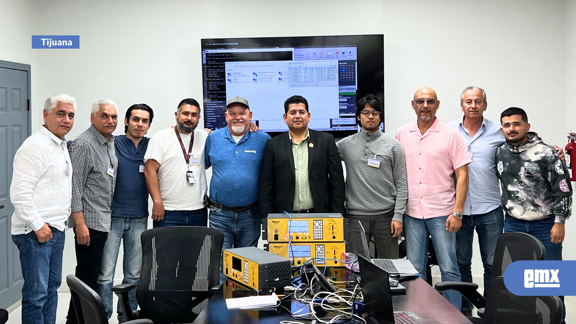 EMX-Recibe personal de SEMOVIS capacitación especializada en operación semafórica