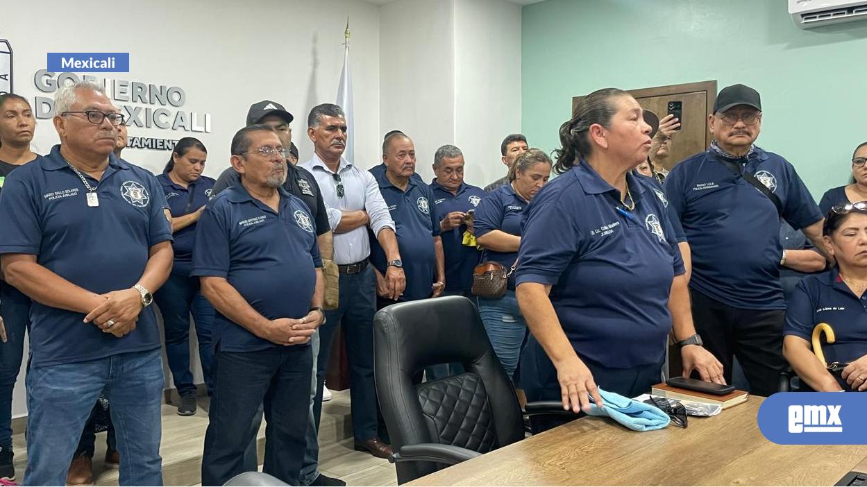 EMX-DENUNCIAN-PENSIONADOS-DE-LA-DSPM-RETRASO-EN-SUS-PAGOS
