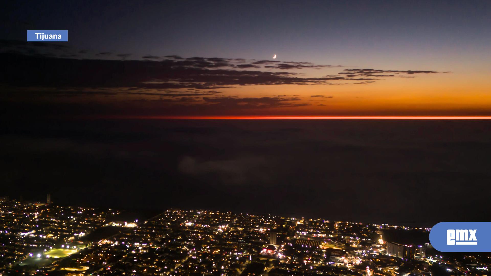 EMX-Atardecer-y-luna-creciente-ofrecen-un-espectáculo-sereno-en-Playas-de-Tijuana