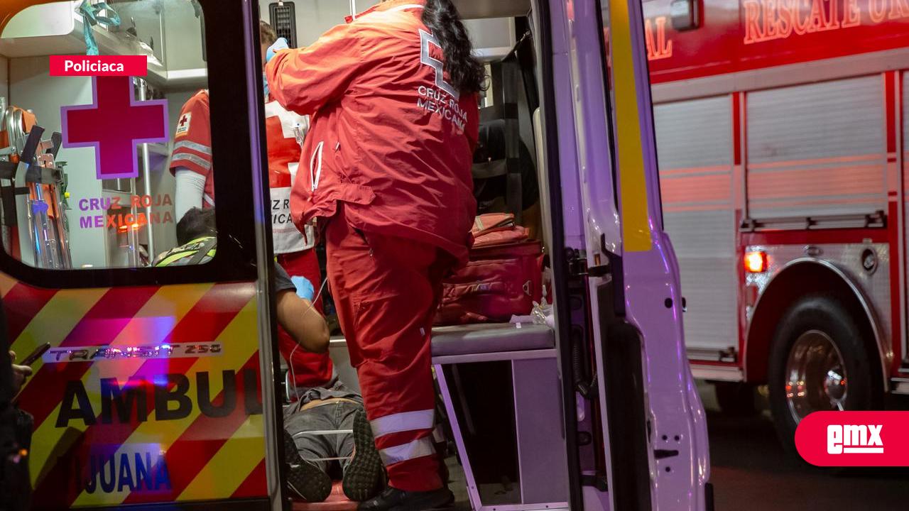 EMX-Cae-hombre-del-segundo-piso-de-un-local-en-la-garita-de-San-Ysidro