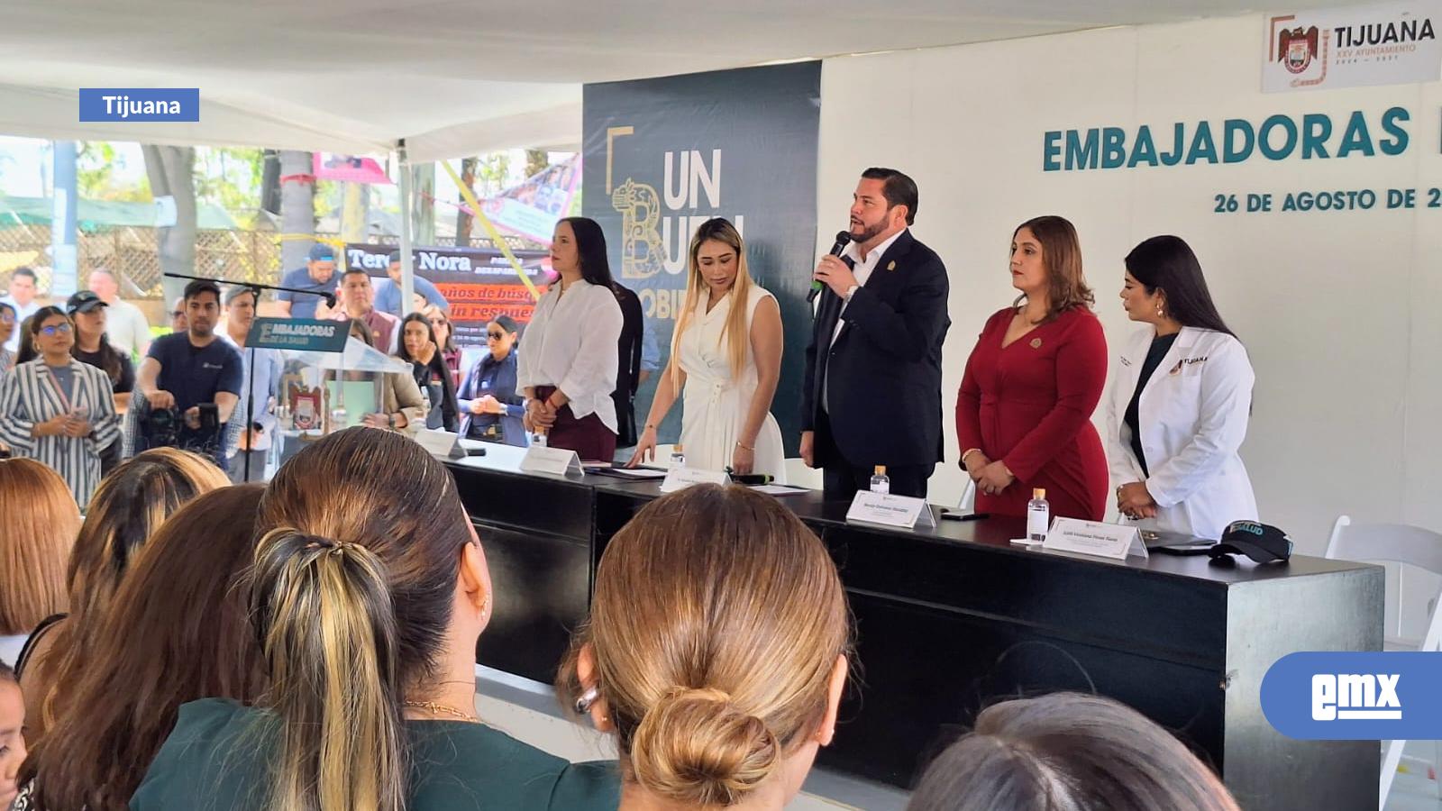 EMX-Toma-protesta-alcalde-Ismael-Burgueño-a-200-Embajadoras-de-la-Salud