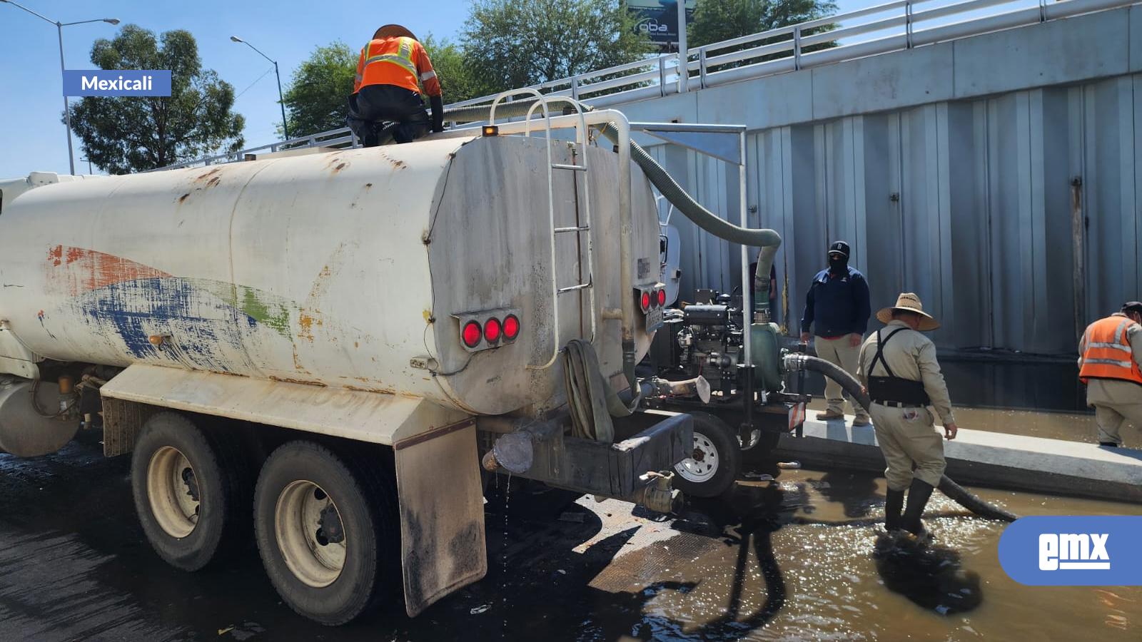 EMX-ATIENDE-GOBIERNO-DE-MEXICALI-ANTE-LLUVIAS