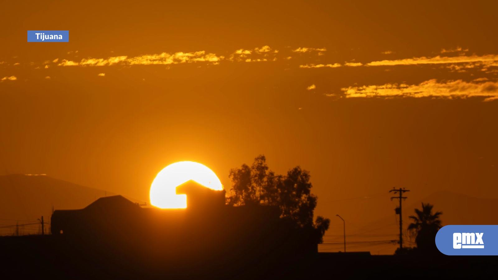 EMX-Amanecer-en-Tijuana