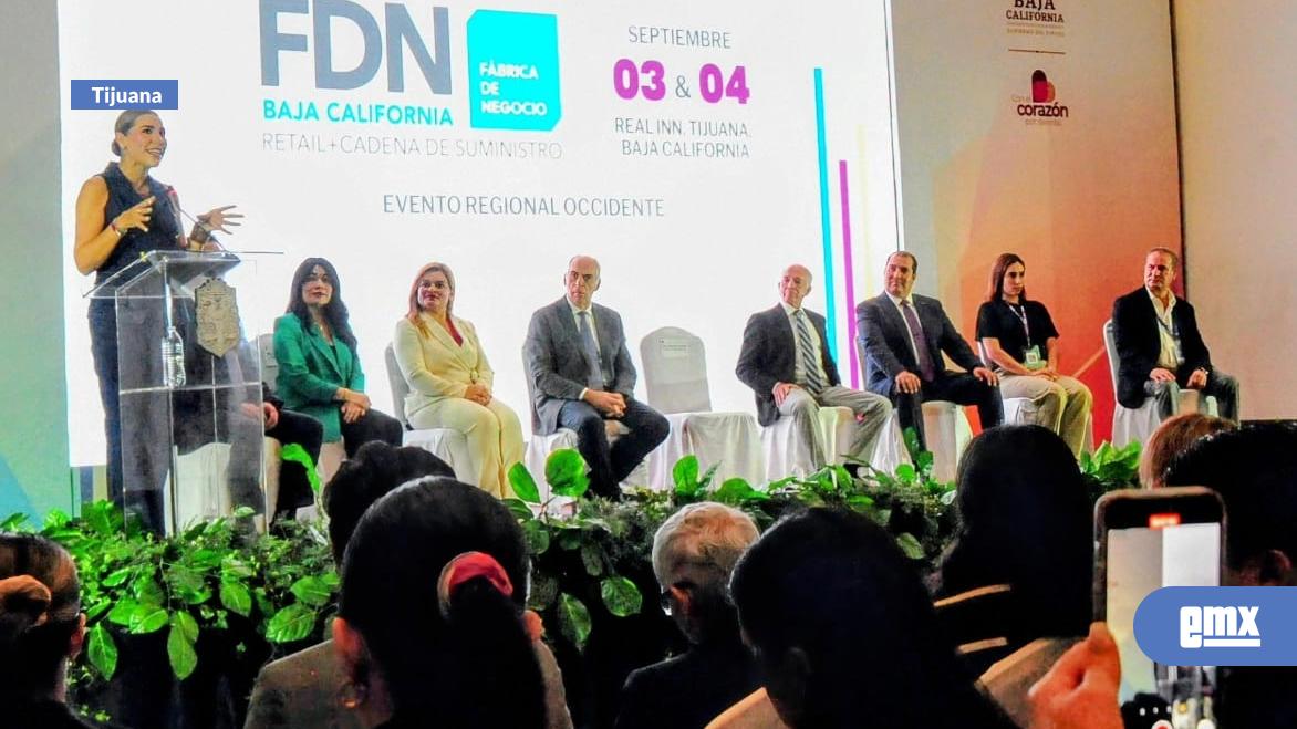 EMX-Marina-del-Pilar-inaugura-la-Fábrica-de-Negocios-en-Tijuana