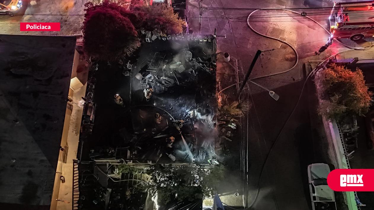 EMX-Incendio-consume-tercer-piso-de-una-casa-en-Pedregal-de-Santa-Julia