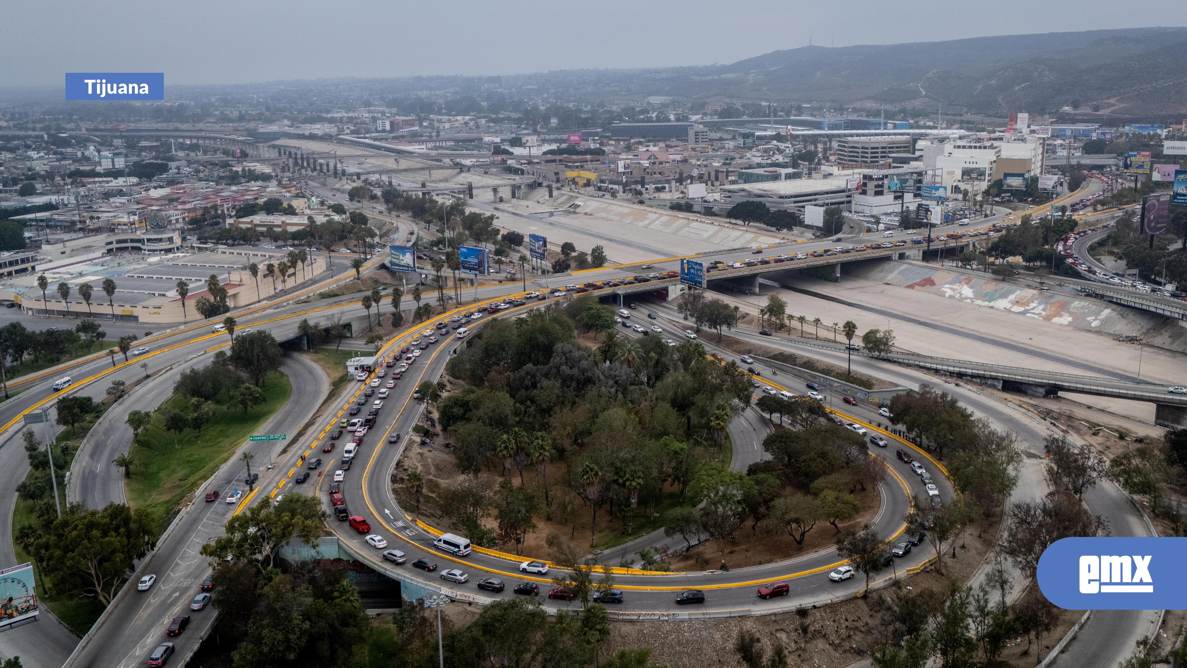 EMX-Cruce-fronterizo-de-San-Ysidro