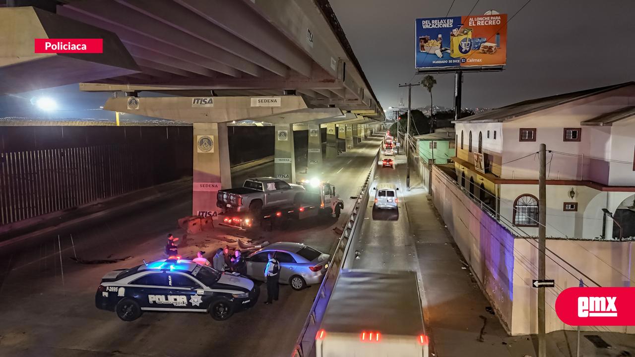 EMX-Fuerte-accidente-sobre-la-Vía-Internacional