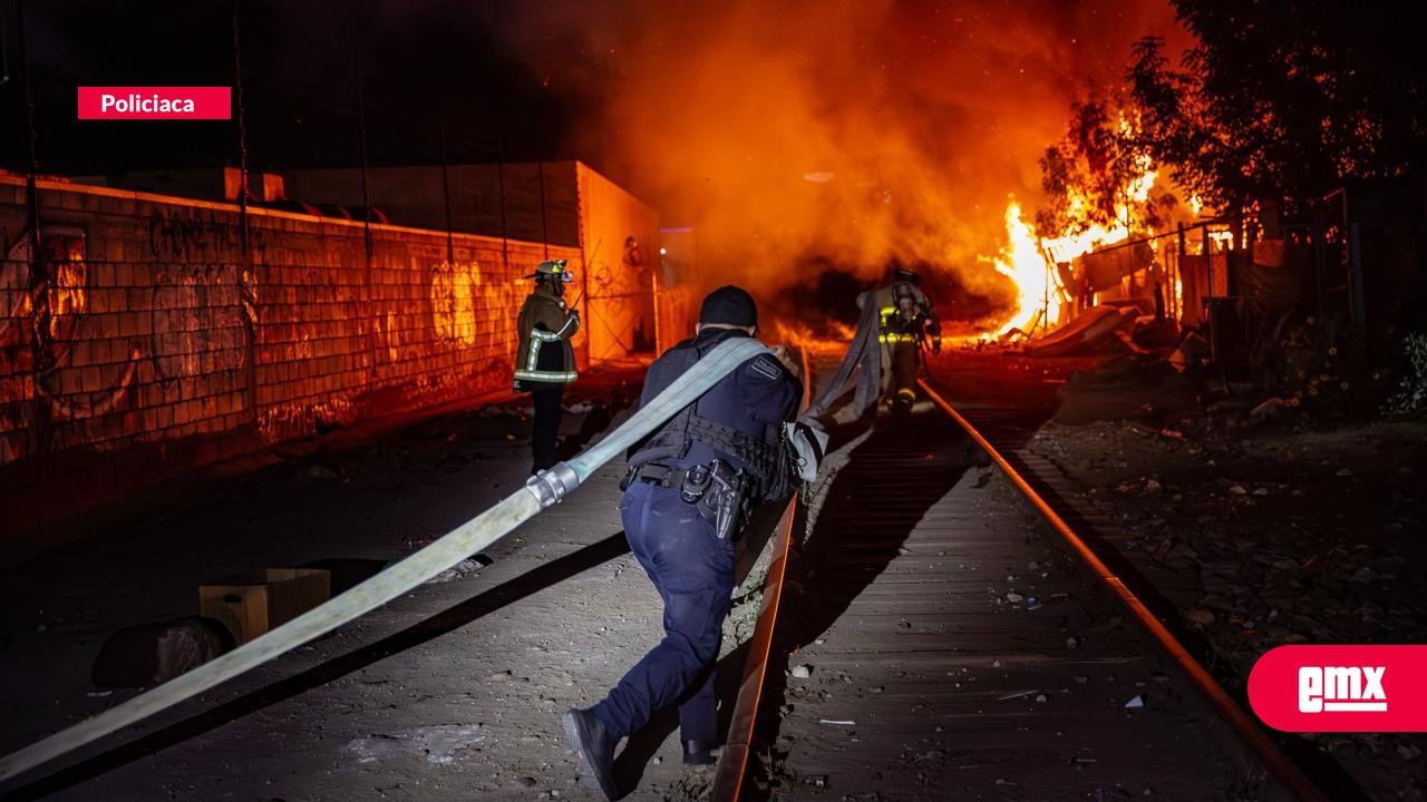 EMX-Incendio-consume-vivienda-en-la-colonia-Ruíz-Cortines;-no-hubo-lesionados