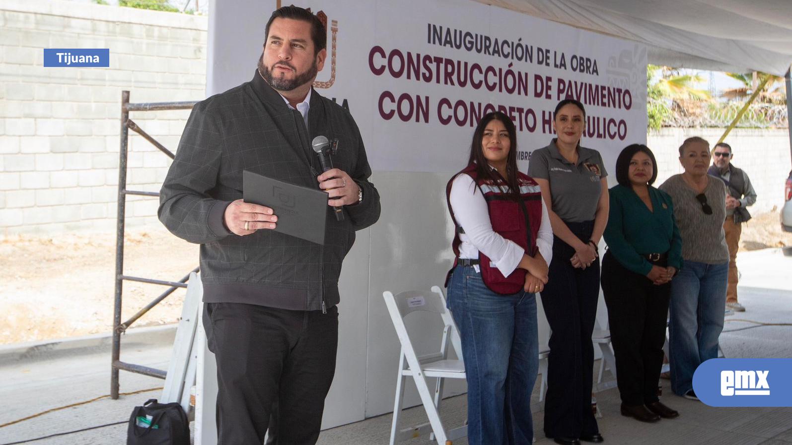 EMX-Inauguran-calle-“CFE”-en-Lomas-del-Matamoros-tras-más-de-30-años-de-solicitudes-vecinales
